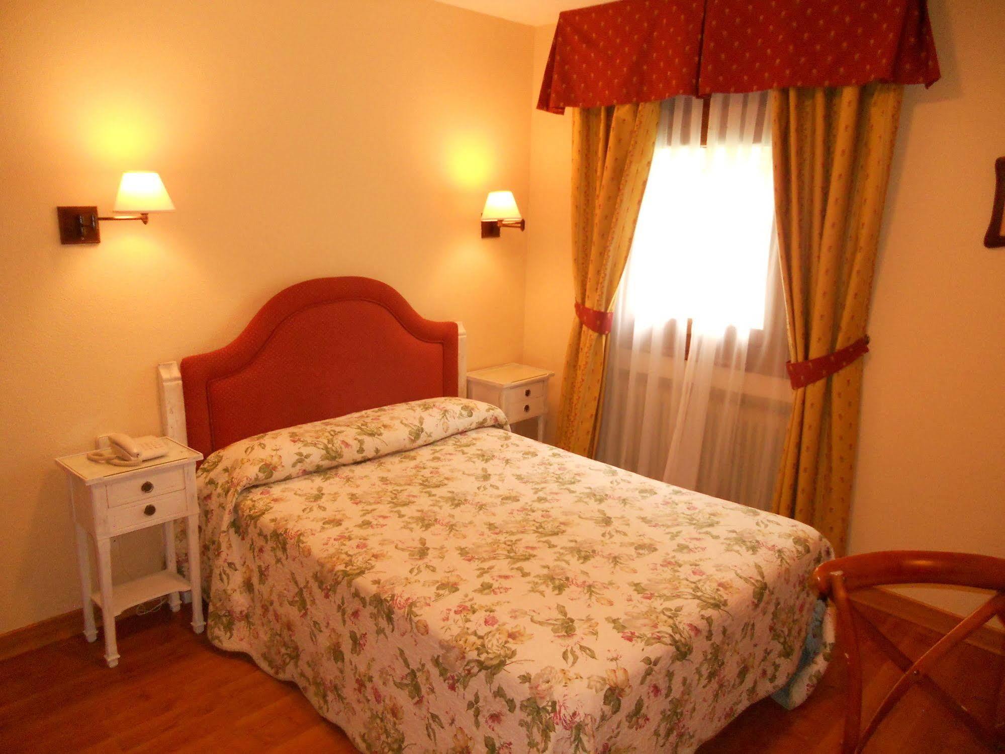 Hotel Rural Las Postas Navacerrada Extérieur photo